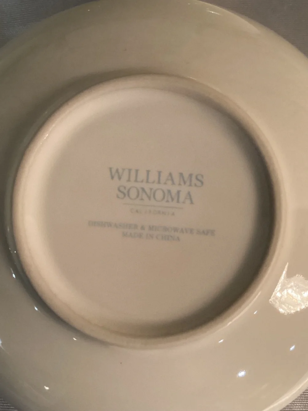 Williams Sonoma Damask Easter Bunny Plates and Bowls Set - 8 Piece Retired